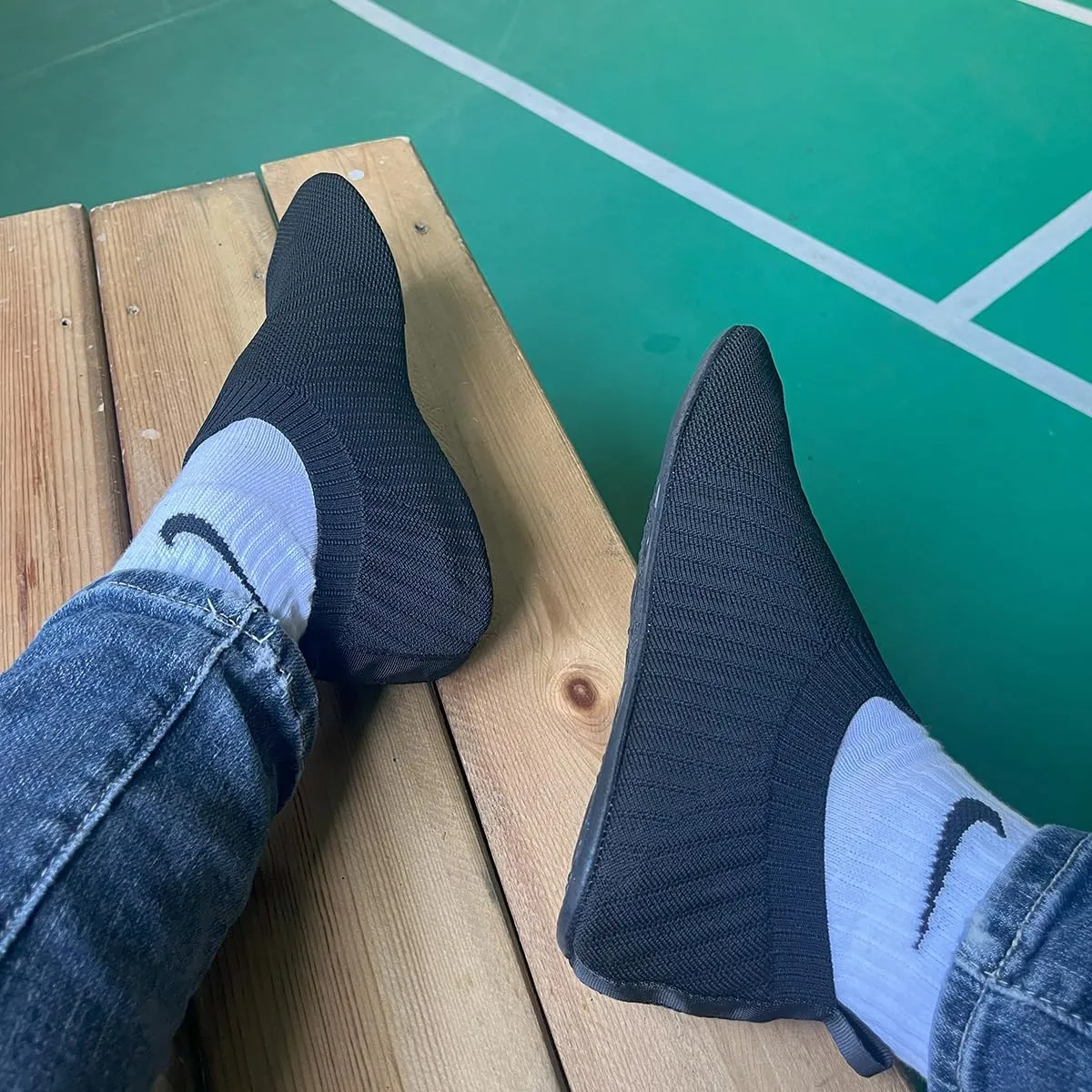 Adult Lightweight Slip-on Grip Indoor House Slippers Non-slip Barefoot House Home Shoes for Women Men