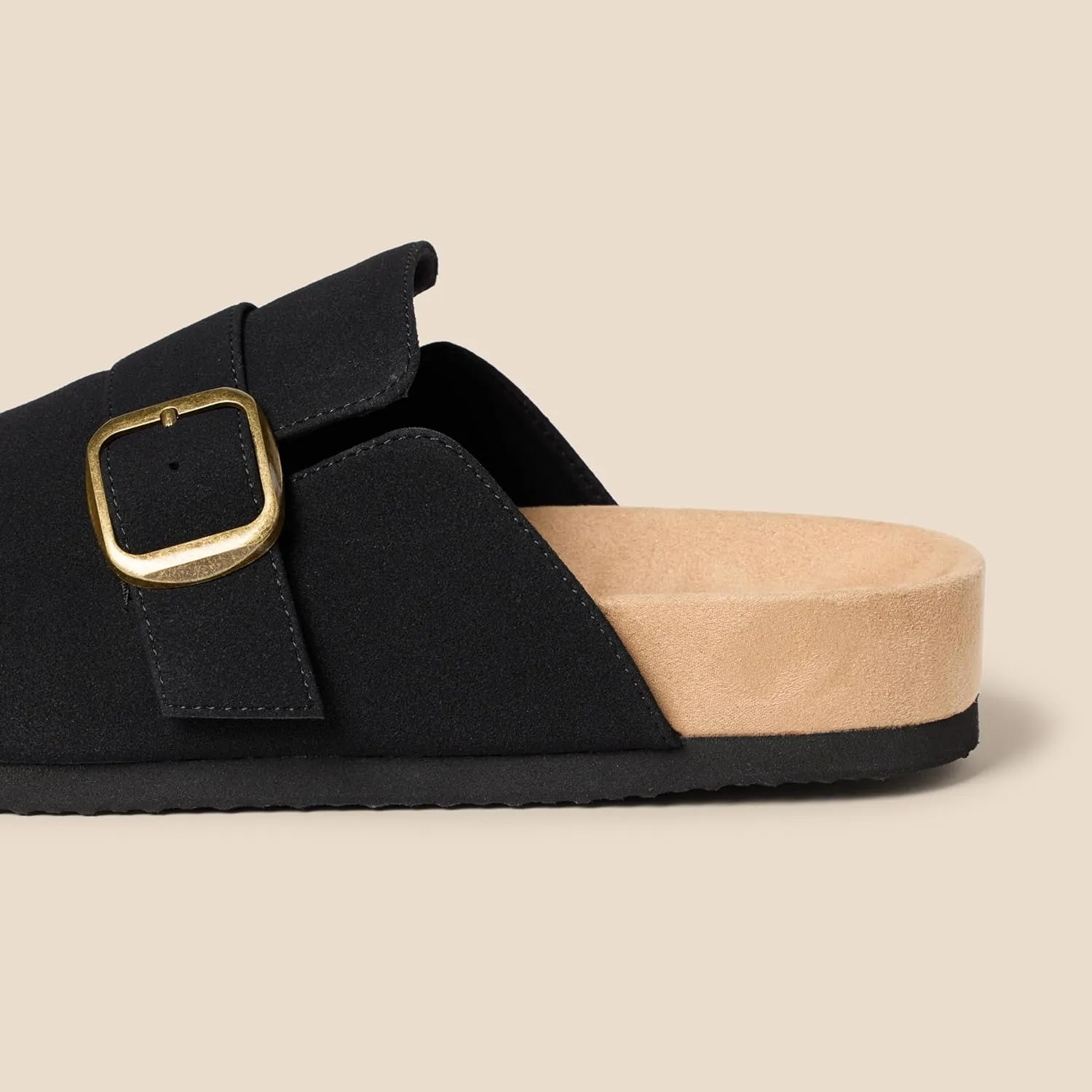 Amazon Essentials Men's Buckle Top Comfort Clogs