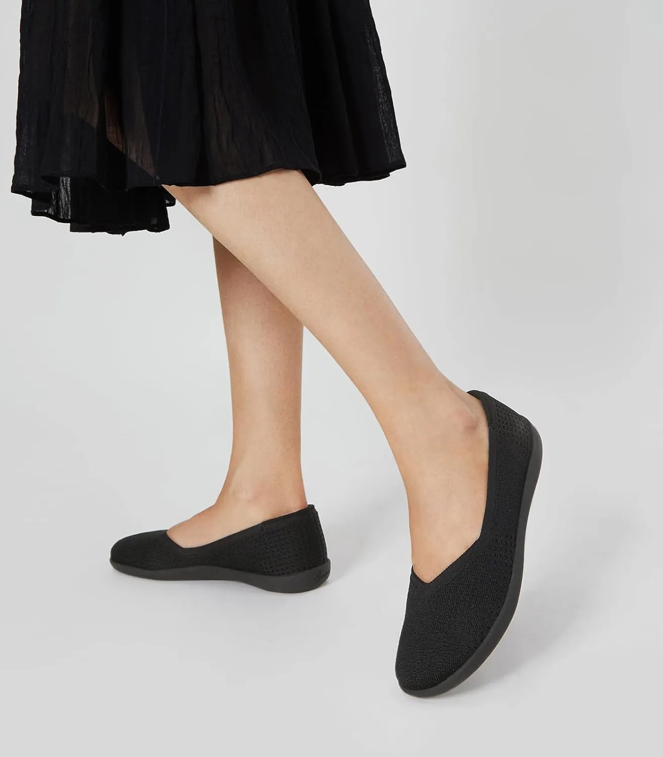Arromic Wide Toe Box Flat Shoes Women Slip on Wide Width Flats Comfortable Ballet Flat Shoes Knit Dressy Washable Soft Walking Shoes