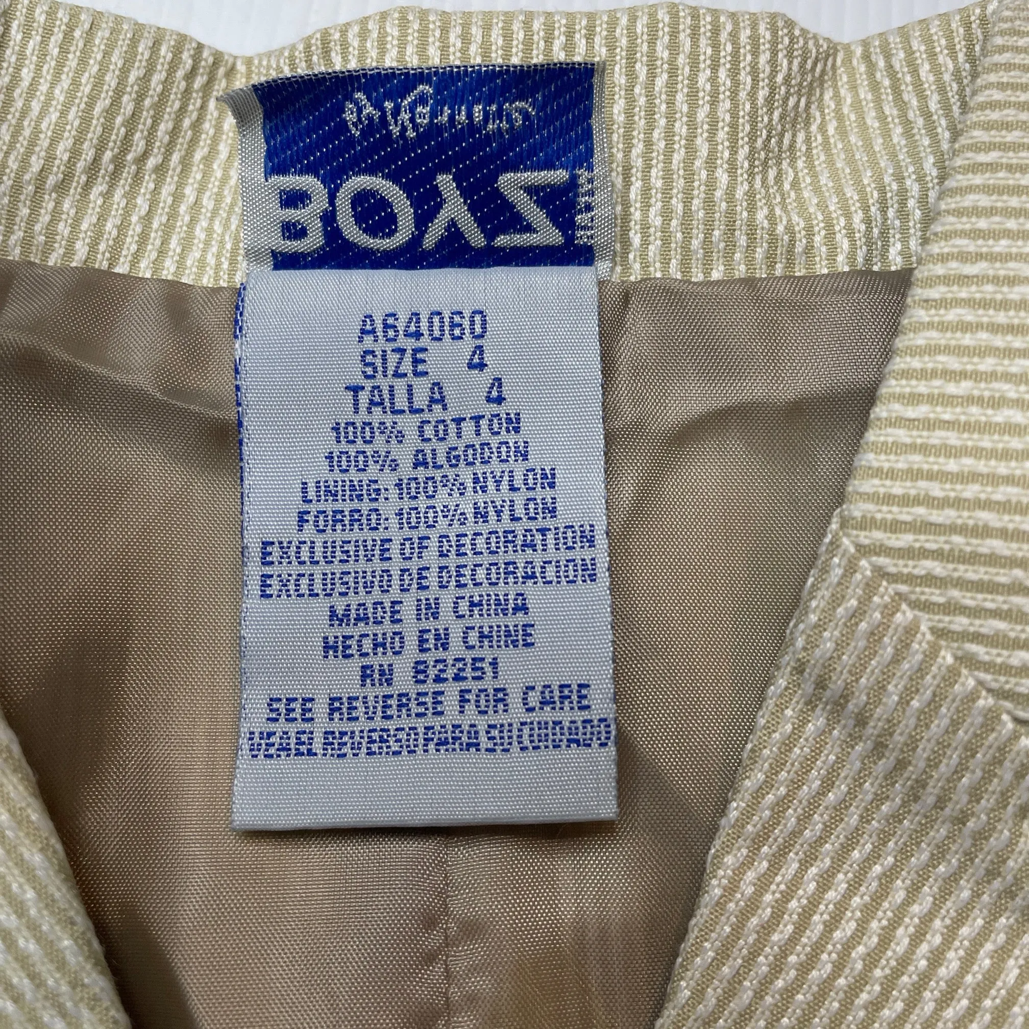 BOYZ lightweight suit jacket / blazer, size 4, BNWT
