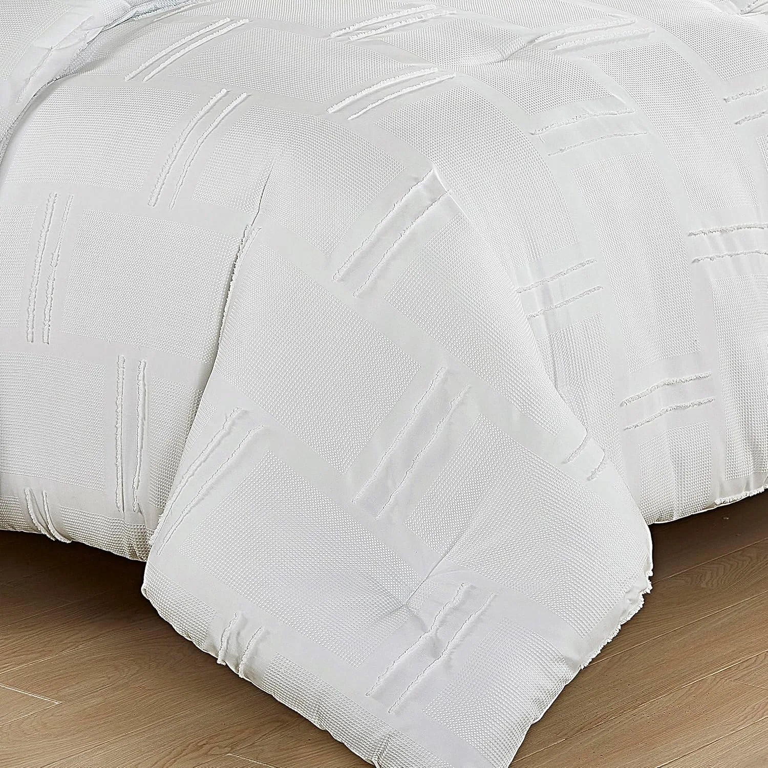 Chezmoi Collection Reina White Clip Jacquard Geometric 7-Piece Bed in a Bag Comforter Set, Queen - Striped Pattern Waffle Textured Bedding with Sheets Set