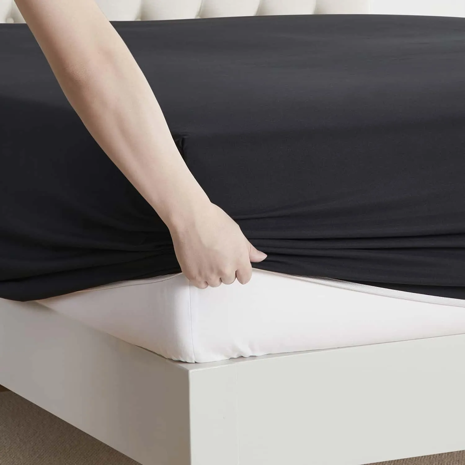 Clara Clark RV Queen Sheets, 6 Piece RV Sheets Set - Hotel Luxury Sheets for RV Bunks, Super Soft Bedding Set, Short Queen,Black