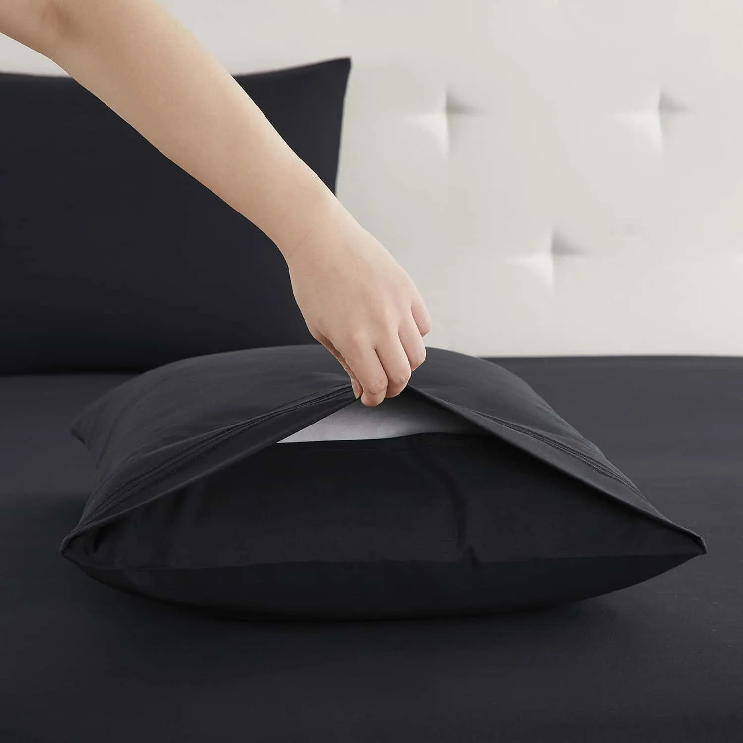 Clara Clark RV Queen Sheets, 6 Piece RV Sheets Set - Hotel Luxury Sheets for RV Bunks, Super Soft Bedding Set, Short Queen,Black