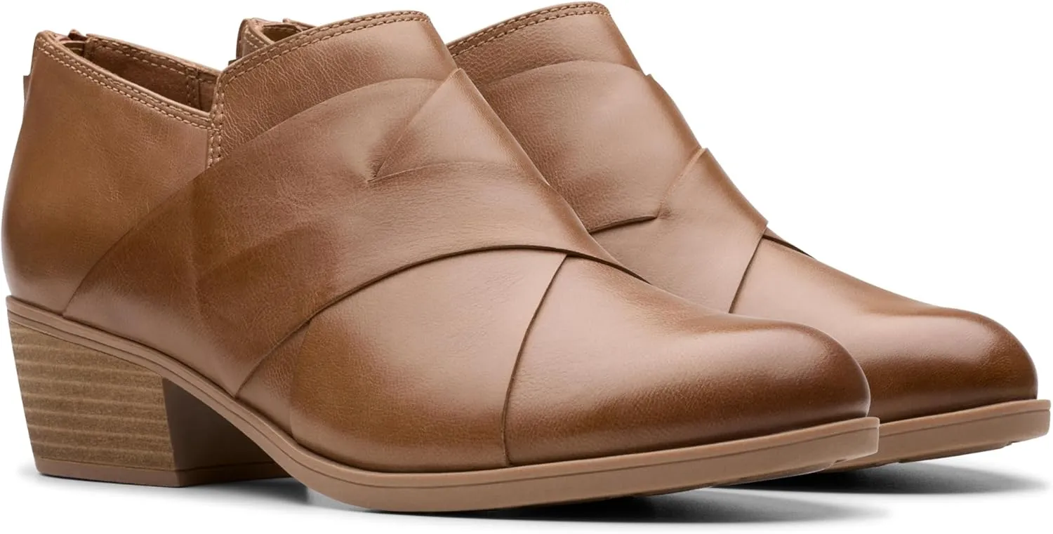 Clarks Women's Charlten Gema Loafer