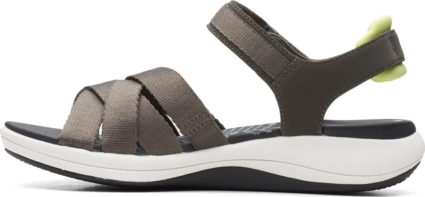Clarks Women's Mira Tide Flat Sandal