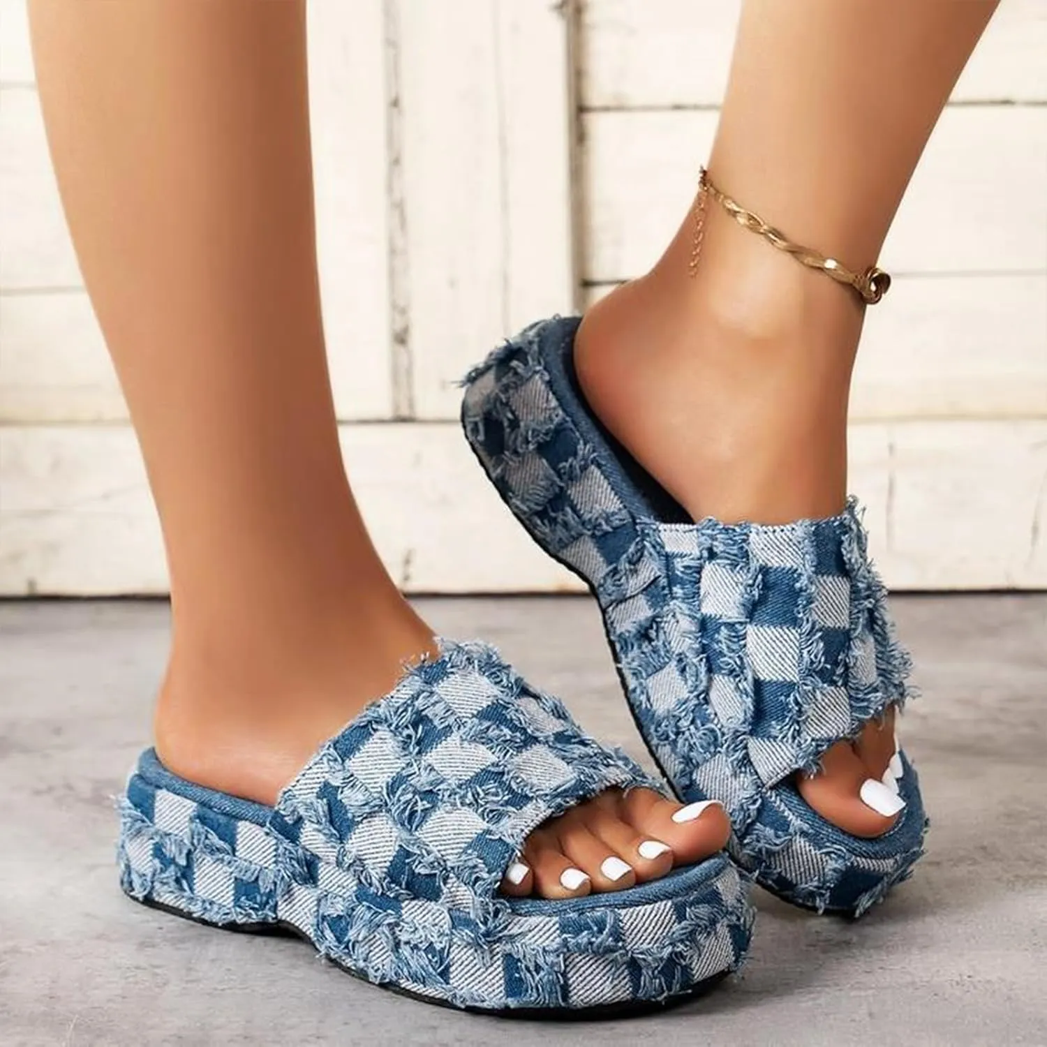 Denim Platform Slide Sandals for Women Round Open Toe Comfortable Casual Slip-On Summer Outdoor Walking Beach Slippers