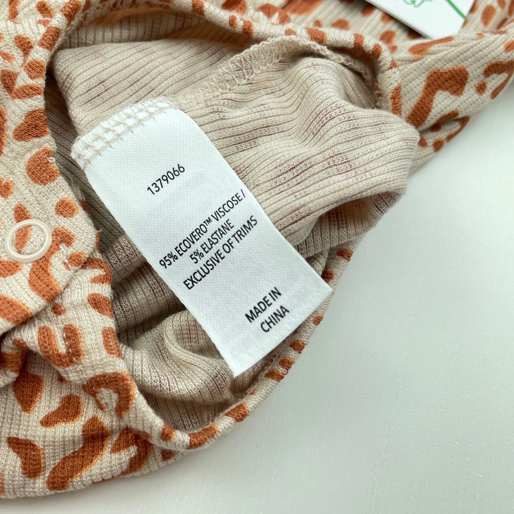 Dymples lightweight stretchy summer romper, size 0, BNWT