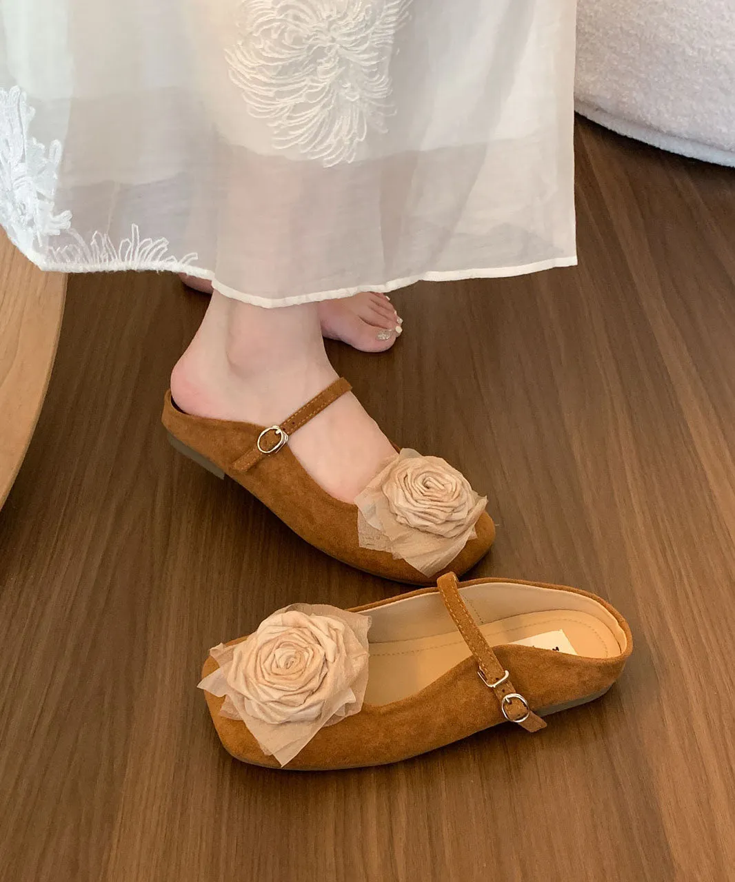 Französische Bequeme Blumige Splicing Braune Wildleder Rutsch-Sandalen