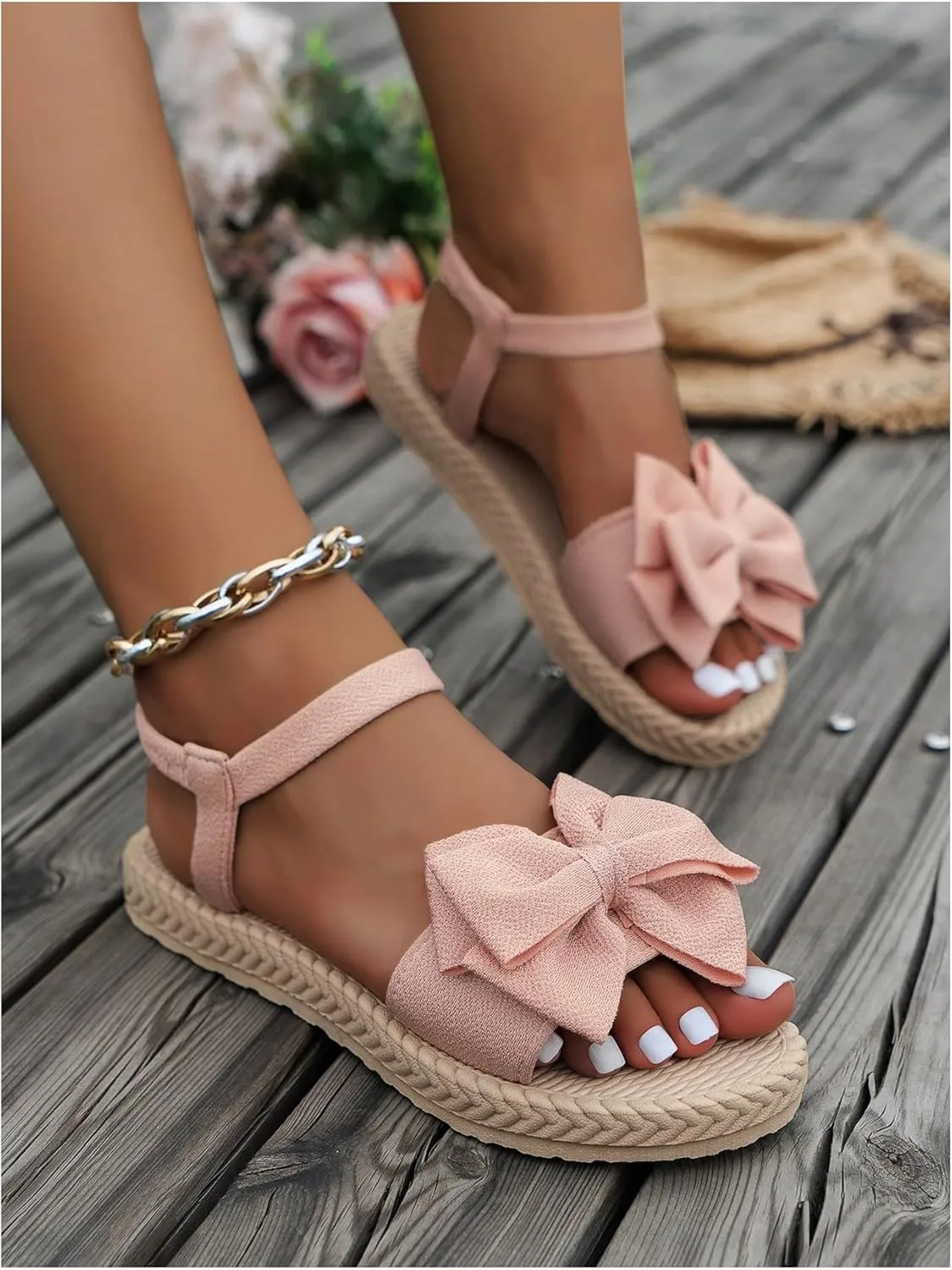 GORGLITTER Women's Bow Braided Flat Sandals Open Toe Lightweight Vacation Beach Slide Sandals