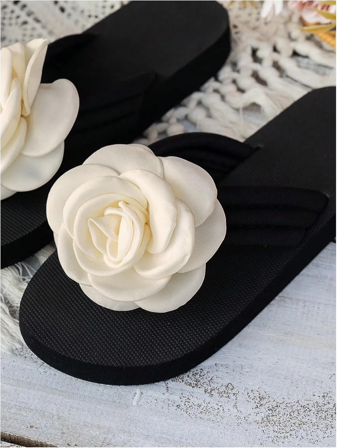 GORGLITTER Women's Bow Sandals Flip Flops Beach Sandals Flats Round Open Toe Slide Sandals