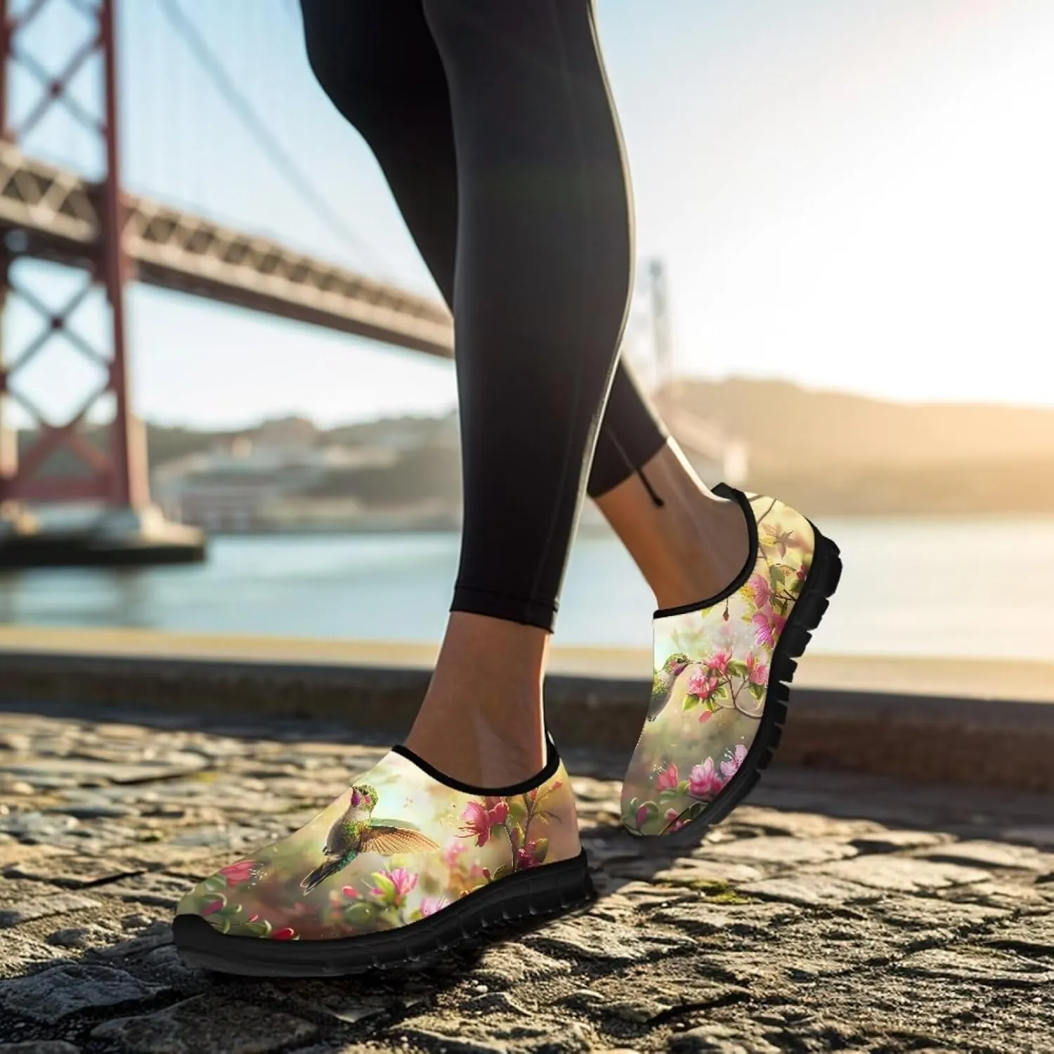 Hummingbirds Print Soft Loafers for Women Casual Trekking Mesh Shoes Non-Slip Walking Flat Shoes for All Seasons