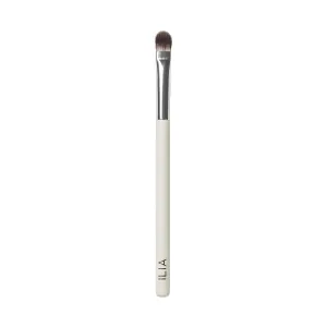 ILIA - Shadow Brush | Flat, Tapered Head Made with FSC Certified Wood, Aluminum,   Soft, Vegan Bristles | Pack, Press,   Sweep Eyeshadow | Expertly Crafted | Non-Toxic, Vegan, Cruelty-Free, Recyclable