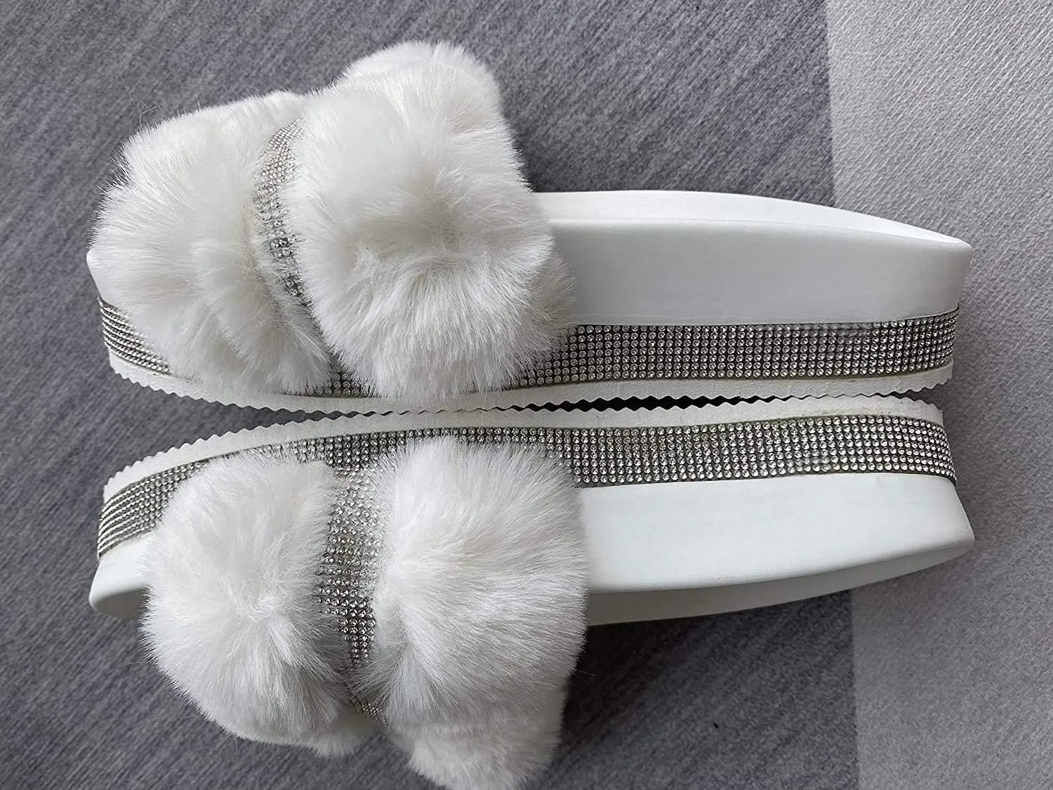 JITUUE light Slide Slippers for women Slip On heel Flats Platform with Faux Fur Rhinestone Outdoor Indoor Open Toe Sandals