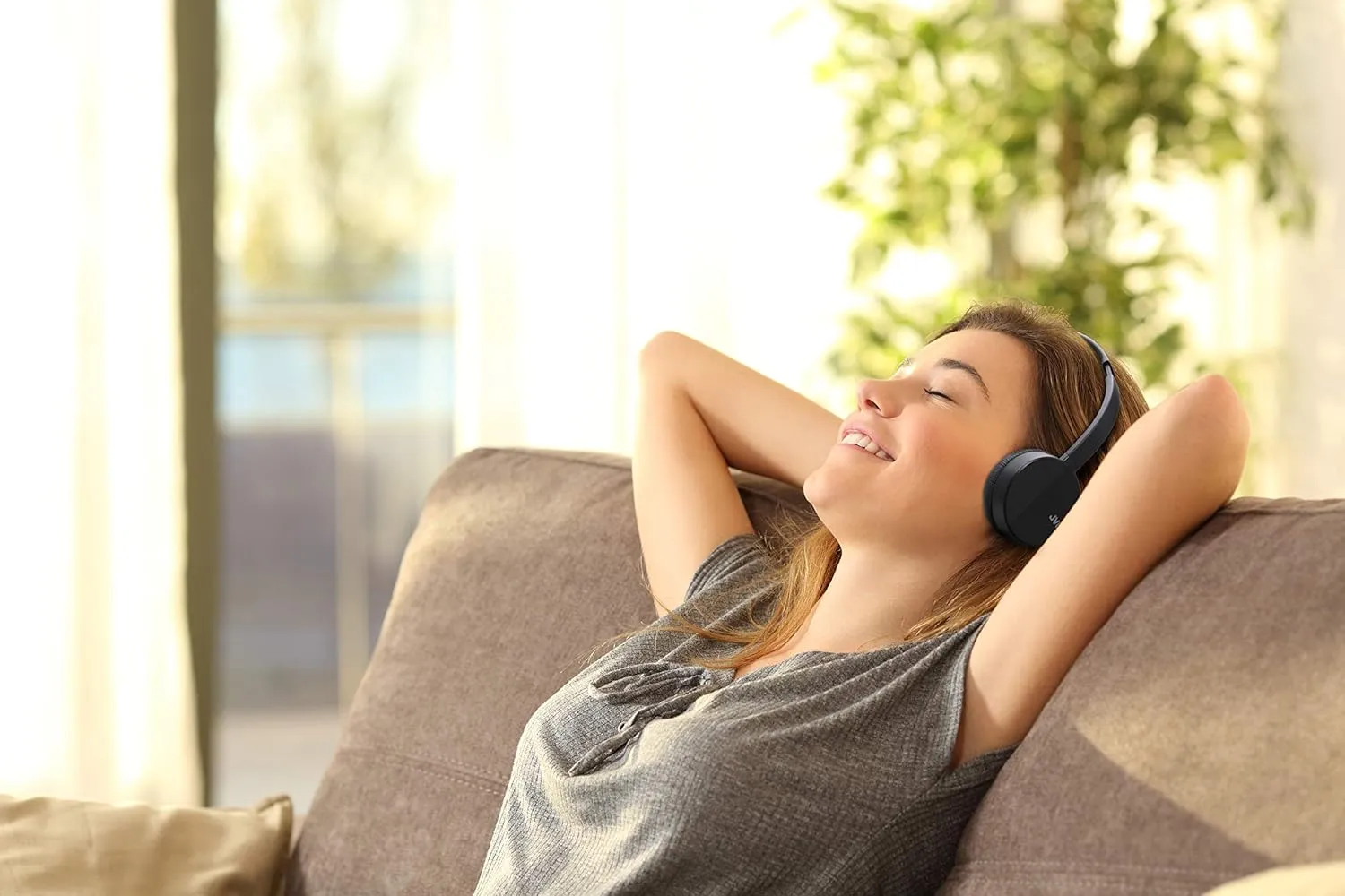 JVC HA-S23W Wireless Headphones - On Ear Bluetooth Headphones, Foldable Flat Design, 17-Hour Long Battery Life (Black)