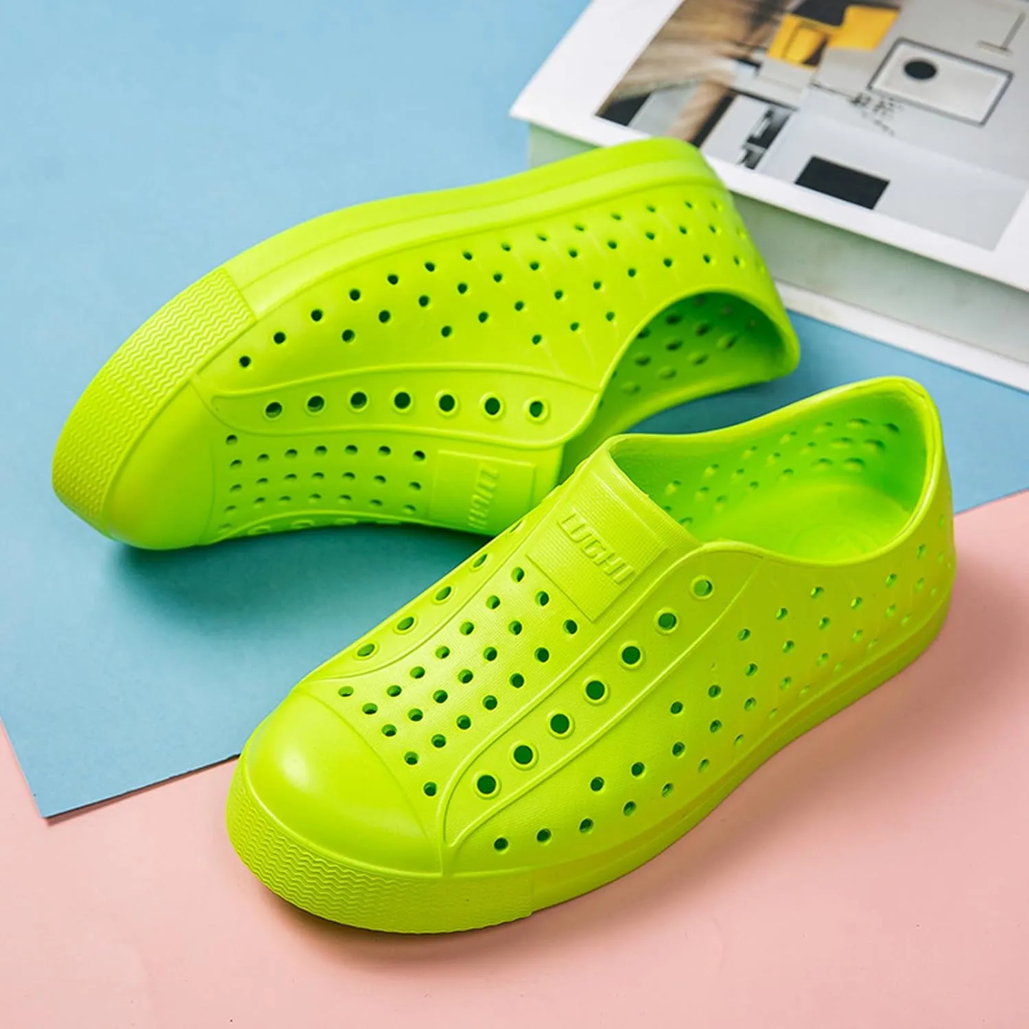 Kids’ Colorful Slip-On Garden Clogs, Lightweight Waterproof & Breathable Shoes with Non-Slip Sole, Available in Fun Colors for Outdoor Play, Beach, and Everyday Adventures