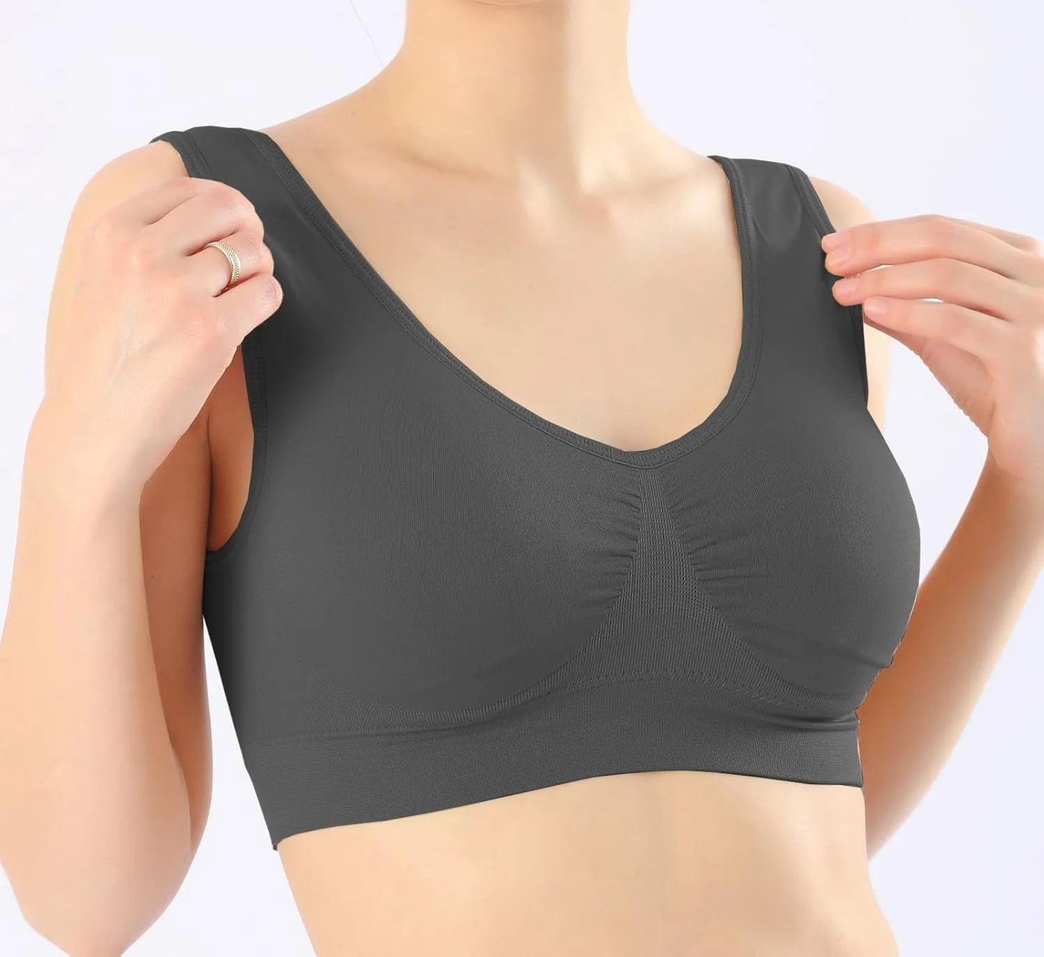 KINYAOYAO 3 Pack Women's Ultimate Comfy Medium Support Seamless Wireless Sports Bra with Removable Pads