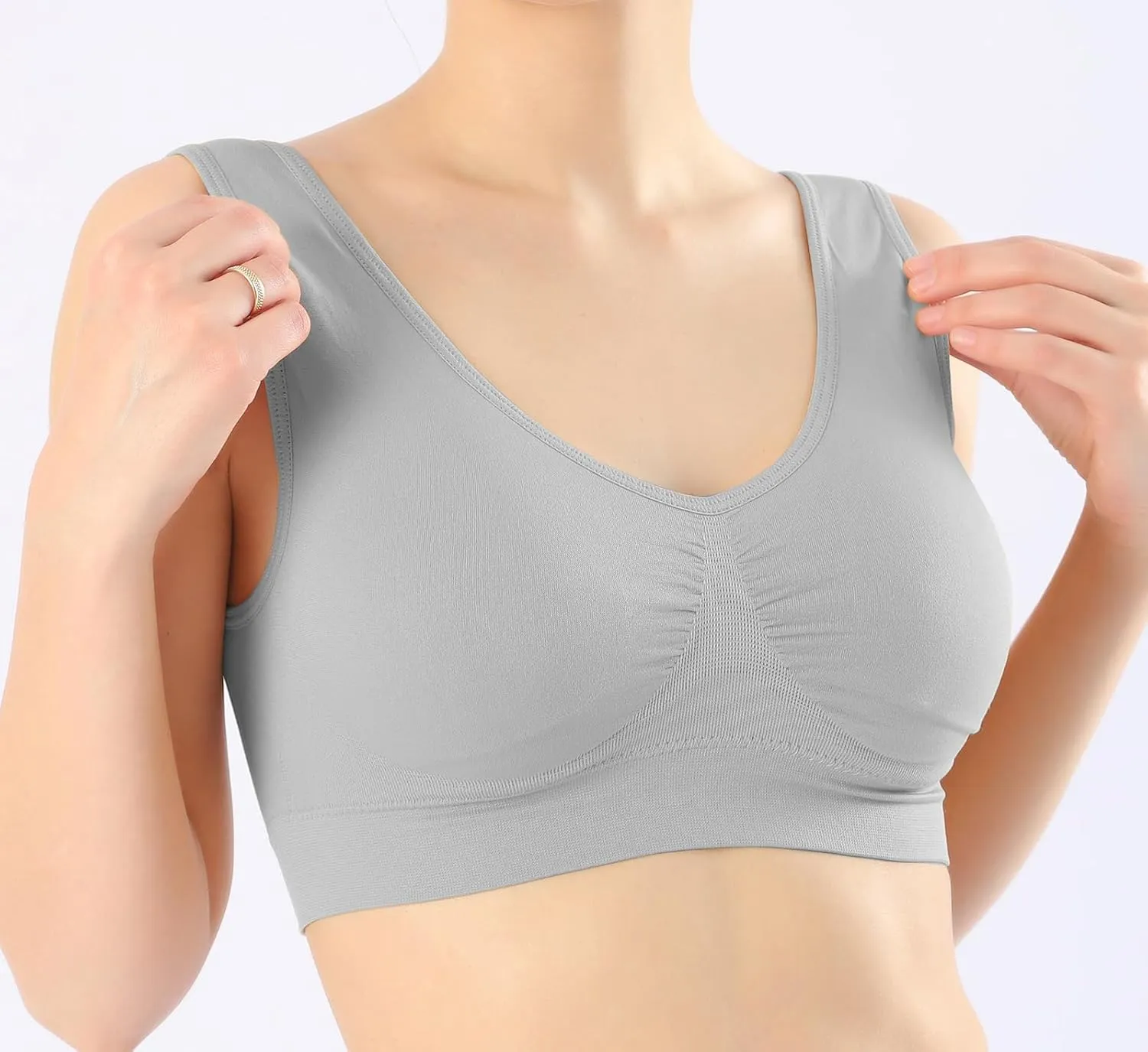 KINYAOYAO 3 Pack Women's Ultimate Comfy Medium Support Seamless Wireless Sports Bra with Removable Pads