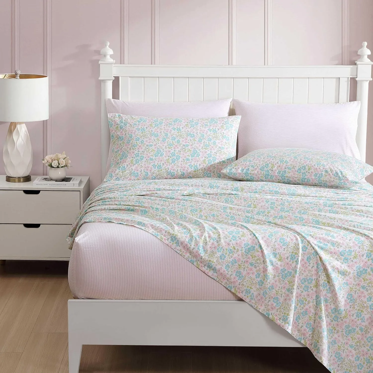 Laura Ashley - Sheet Set, Super Soft Bedding Set with Deep Pocket, Includes Matching Bonus Pillowcases, Floral Home Decor (Jaynie Pink, Queen)