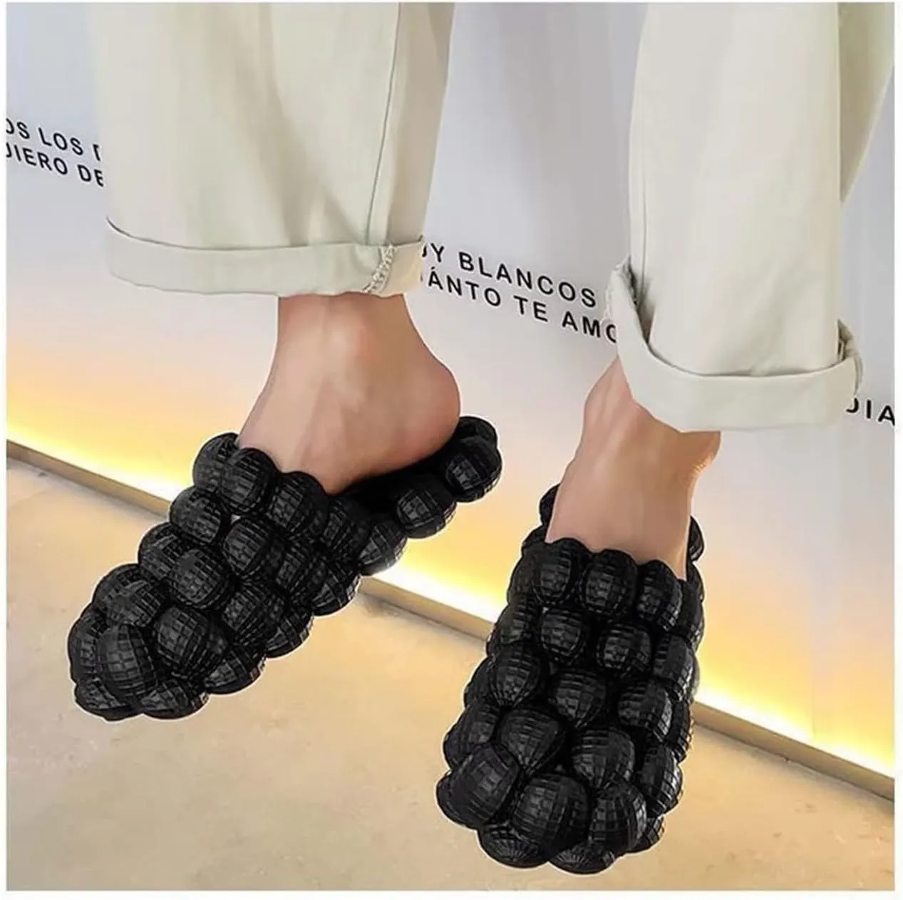 Massage foam sandals Women's men's non-slip cloud slippers Soft and comfortable sandals
