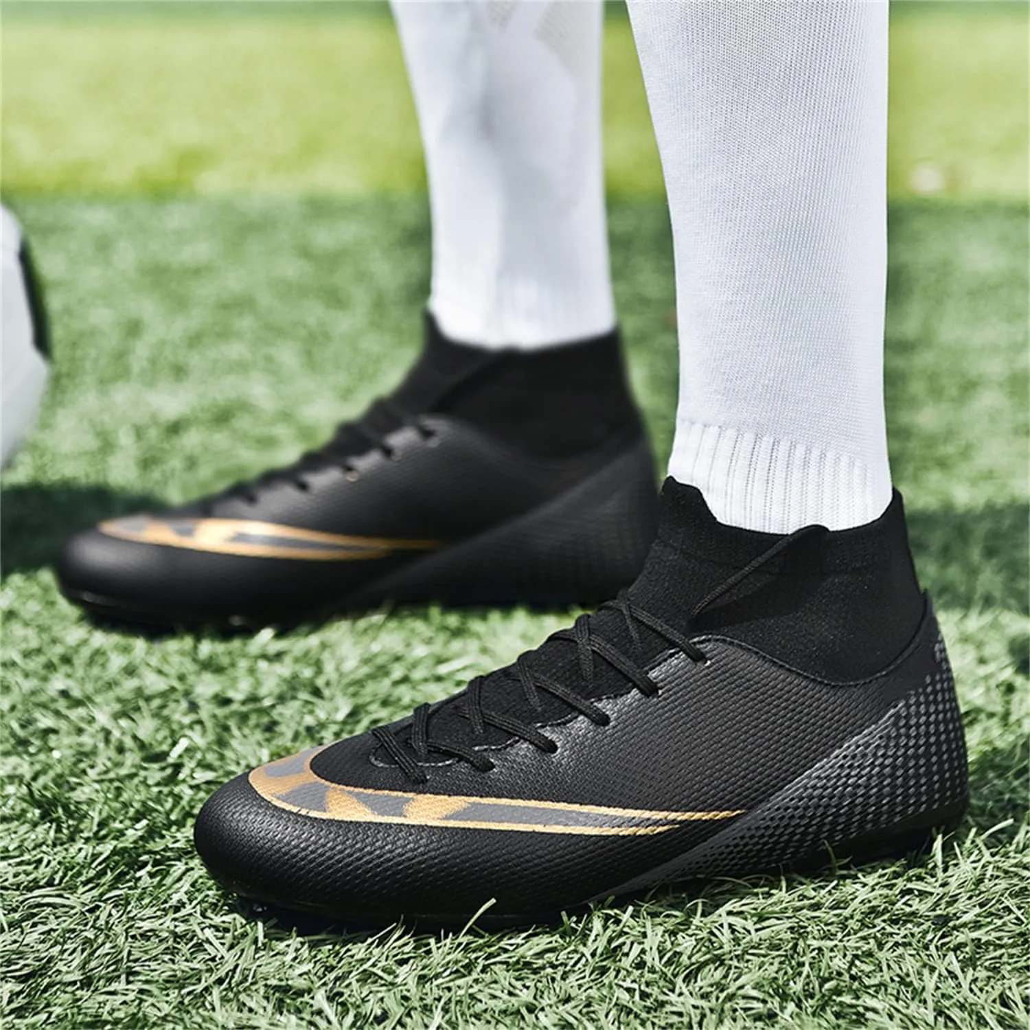 MDPCX Competitive Unisex Soccer Shoes Men Women Indoor Outdoor Football Boots Athletic Turf Mundial Team Cleat Running Sports Lightweight Breathable Anti-Skid Damping Shoes