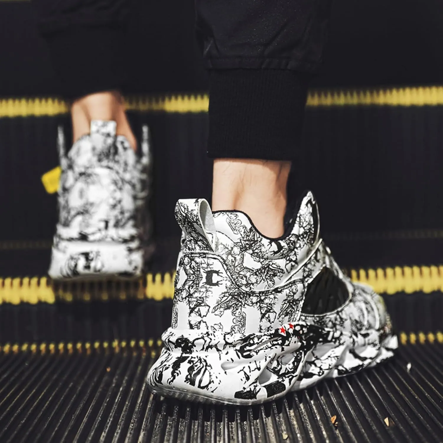 Men's Fashionable Sneakers with Unique Patterns. Comfortable and Versatile, Suitable for Running, Training, and Daily wear.