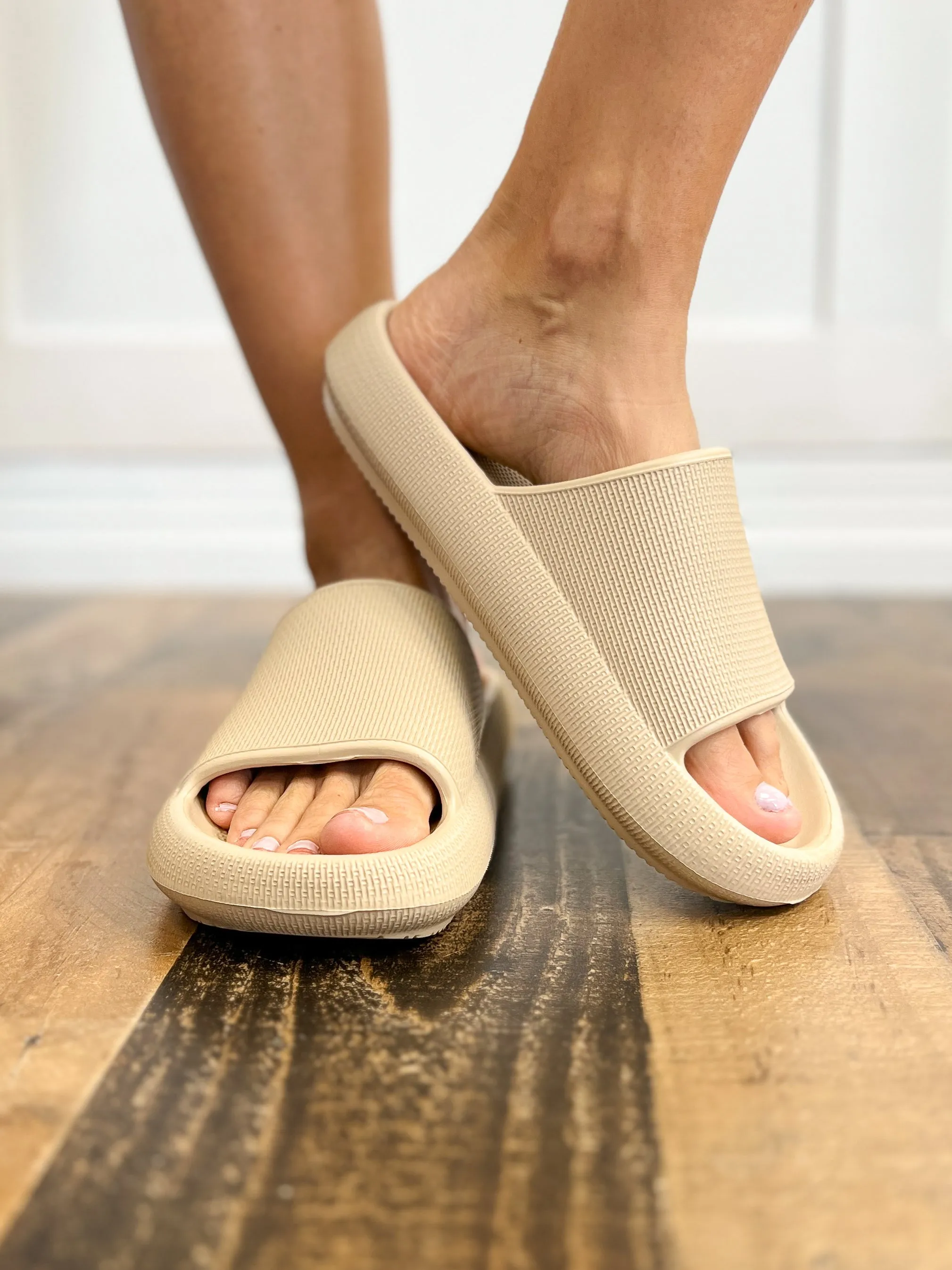 Mia Lexa - World's Best Comfy Slide Shoes