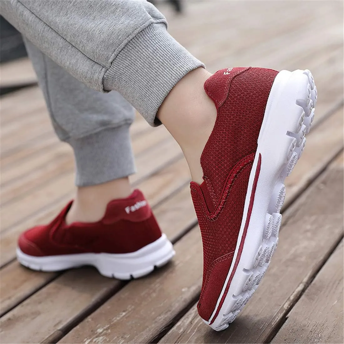 MizHome Women's Non Slip Athletic Walking Shoes Breathable Mesh Slip-on Sneakers