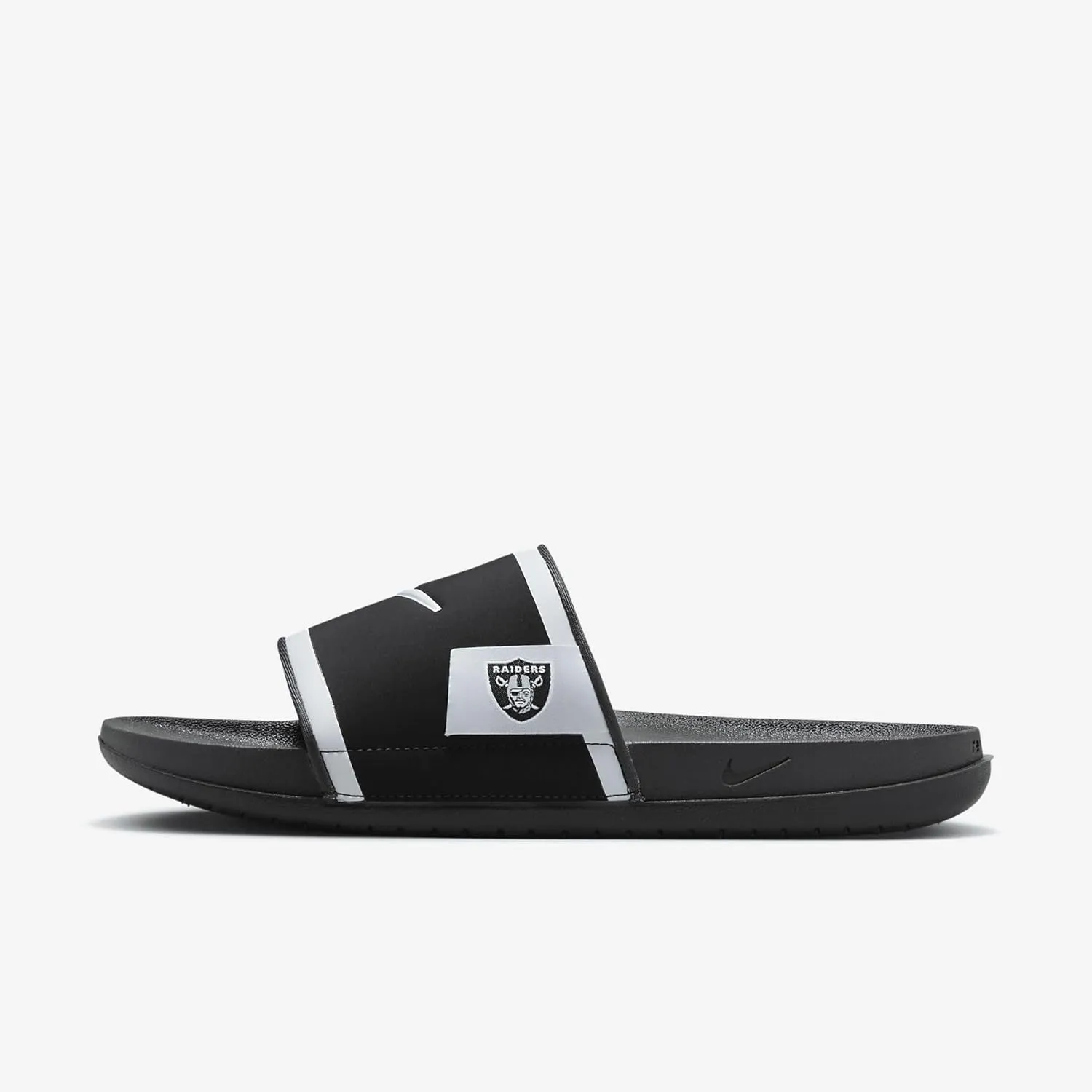 Nike Offcourt (Las Vegas Raiders) Offcourt Slides (FN4454-001, Black/Dark Smoke Grey/Field Silver)
