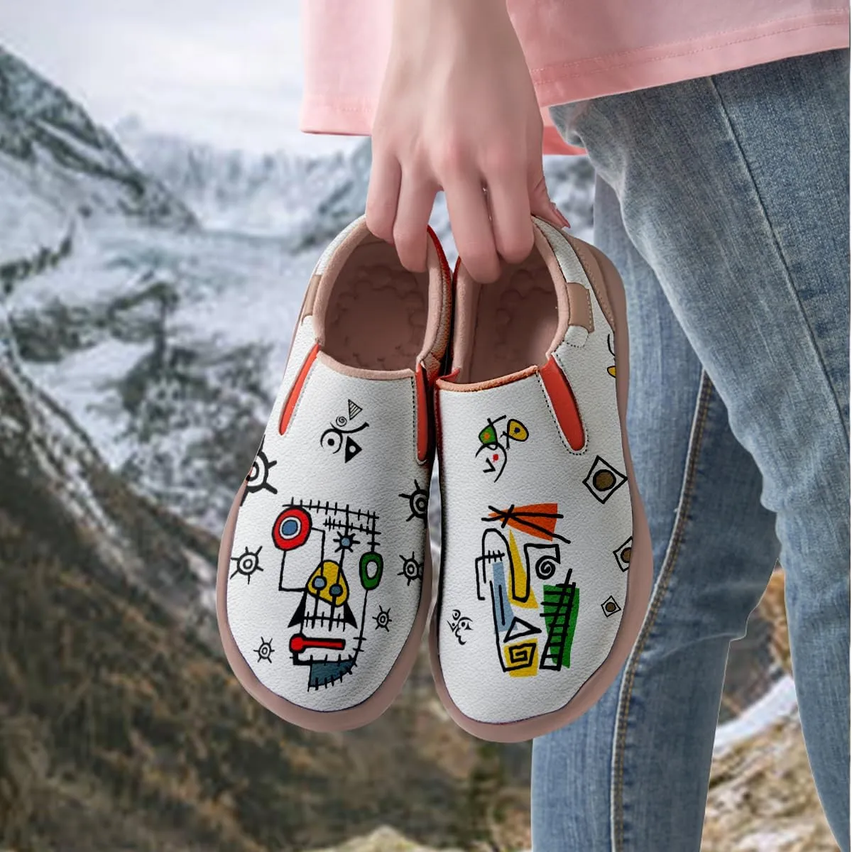 Onehorse Women's Graffiti Painted Shoes Walking Travel Casual Loafers Lightweight Comfort Slip-On Fashion Sneakers