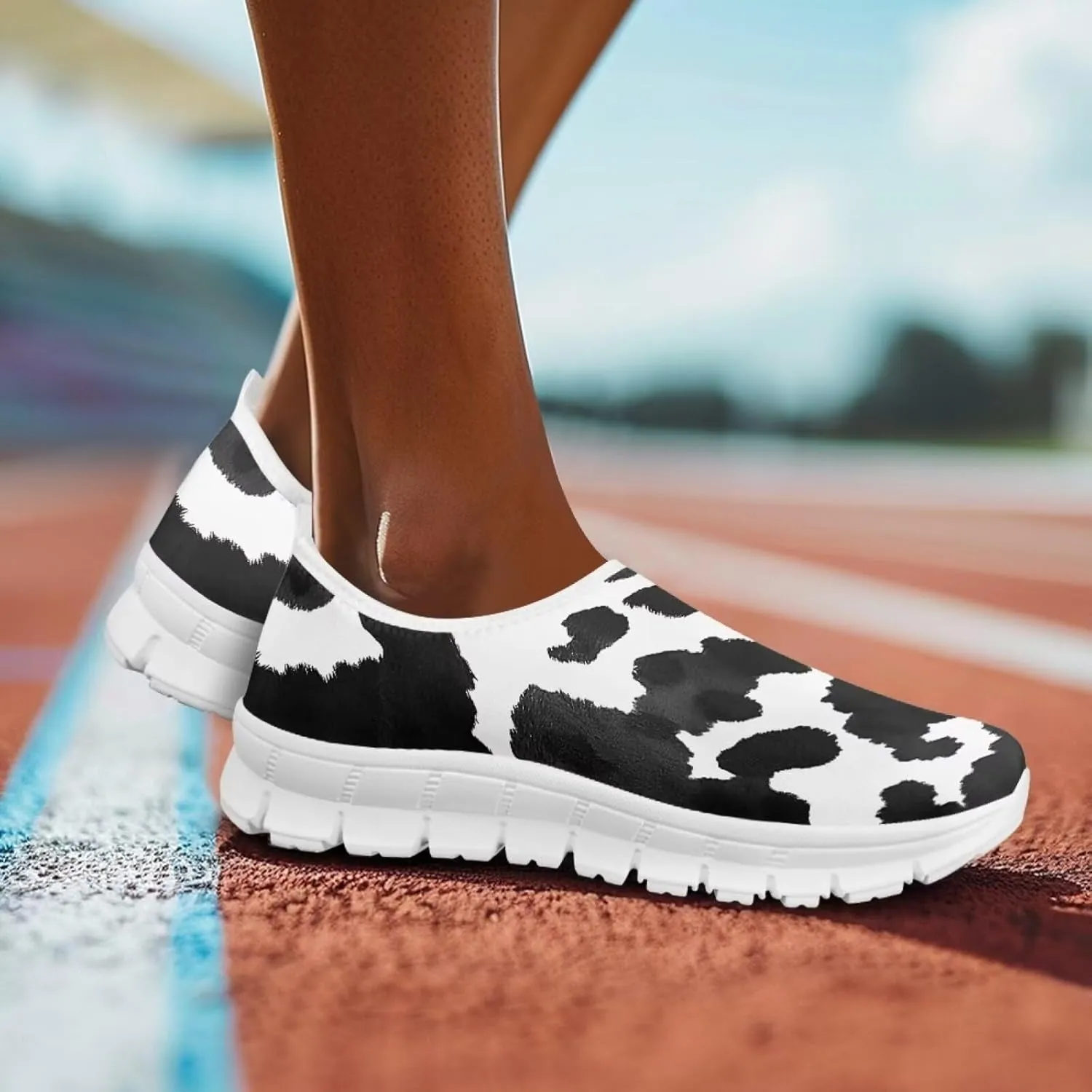 Pop Leopard Print Slip on Shoes Women Low Top Casual Mesh Shoes with Arch Support Insole Business Work Outdoor Sneaker