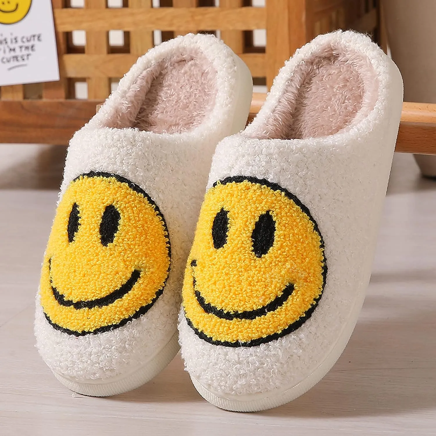 rosyclo Smile Face Slippers Retro Soft Plush Cozy House Slippers Slip-on Fluffy Indoor Outdoor Smile Slippers for Women and Men