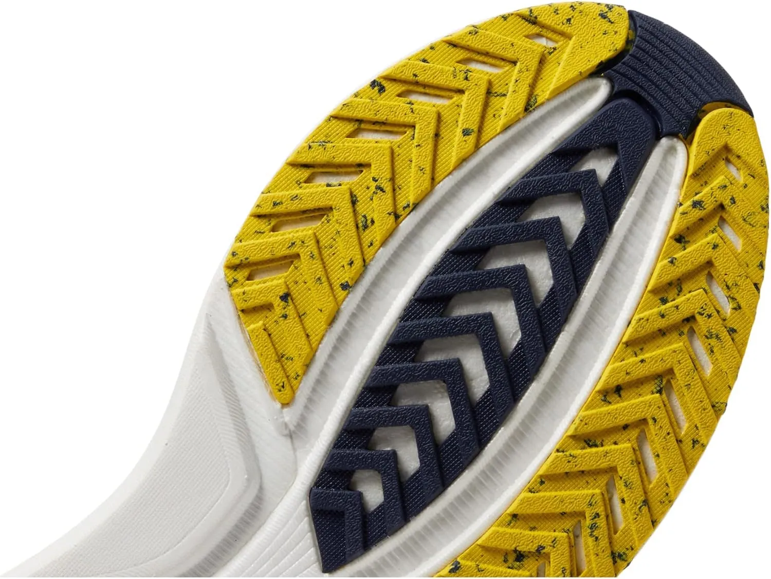Saucony Women's Tempus Sneaker