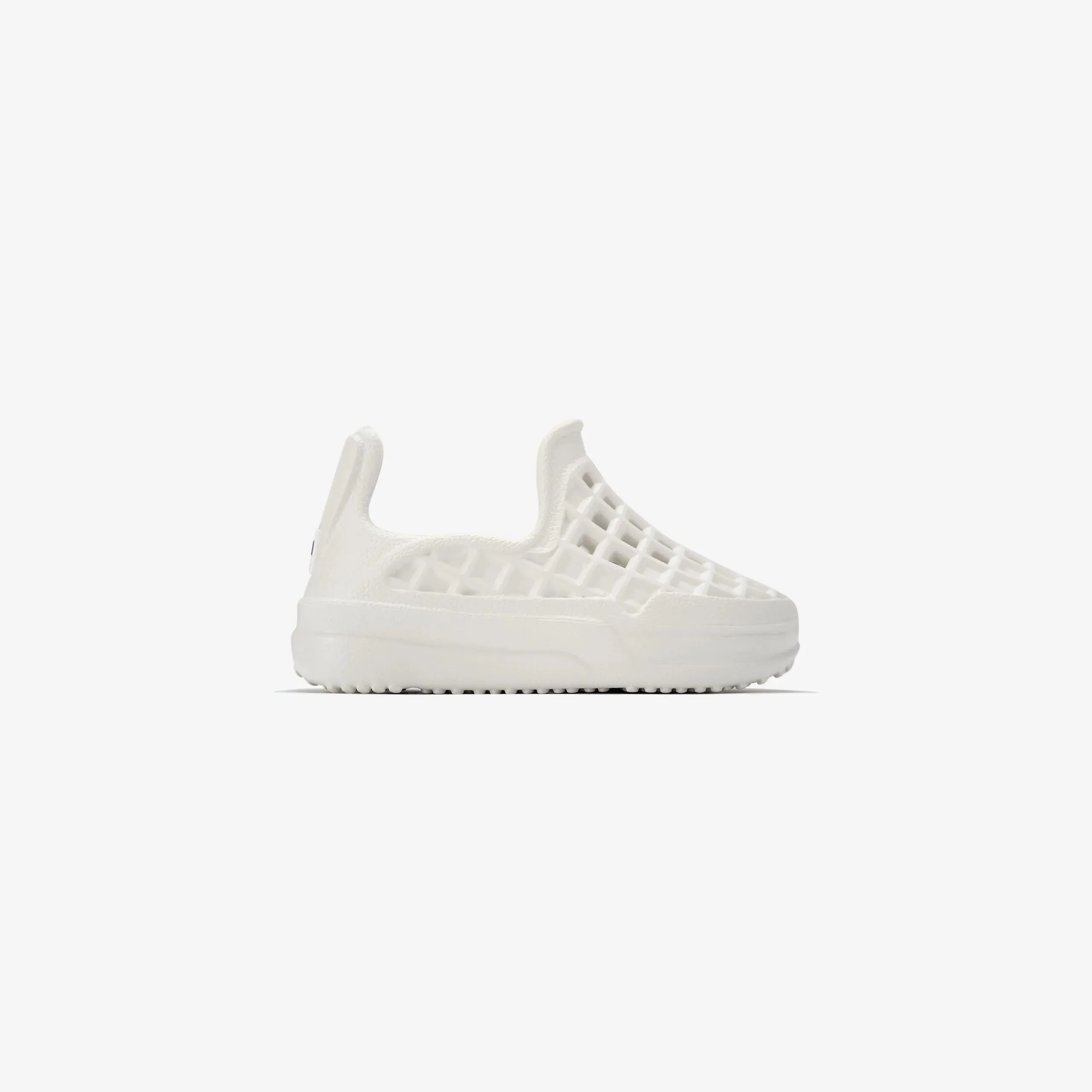 Scenario Slip-On | Solar Glow