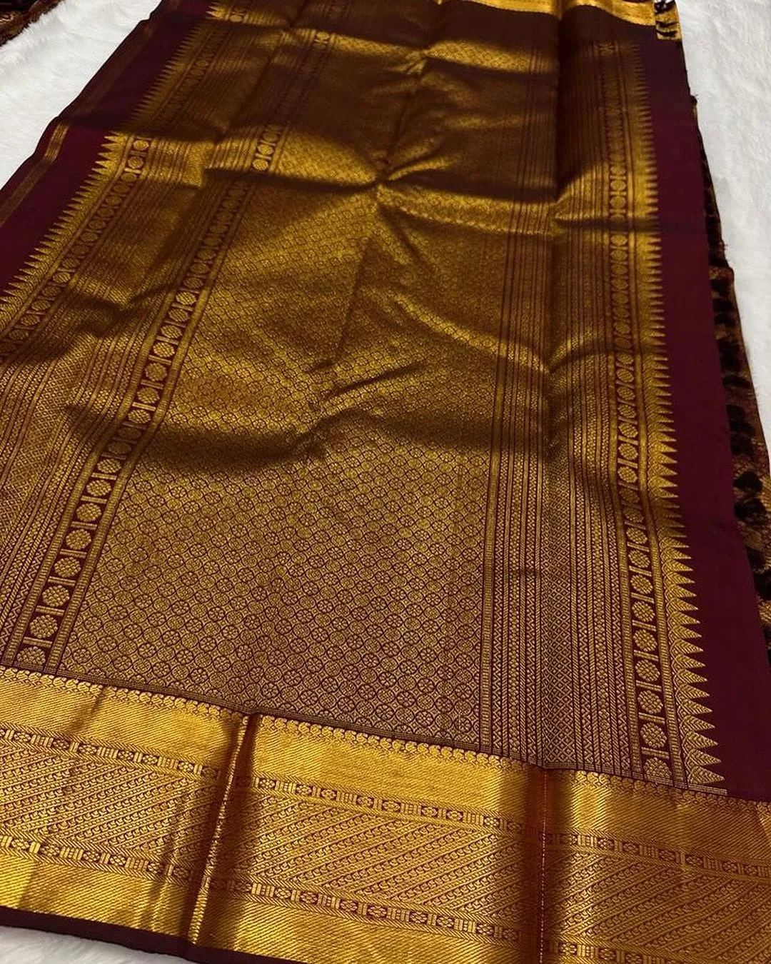 Silk Soft Piece Flat-rate discount Saree Vivacious Wine Aplomb Bulk pricing With Blouse