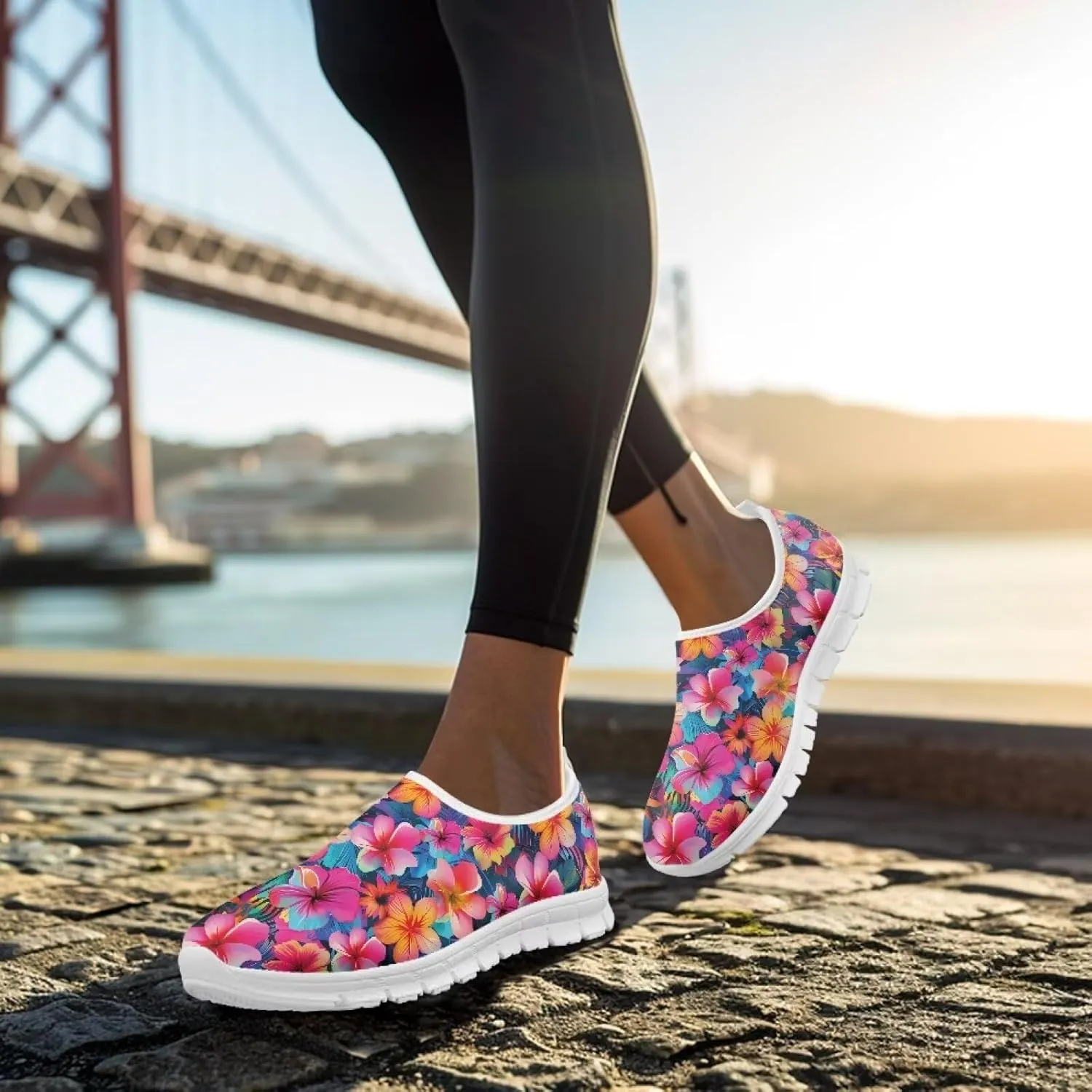 Slip On Shoes for Women Low Cut Non Slip Casual Walking Shoes Lightweight Sports Running Tennis Sneakers US5.5-11.5