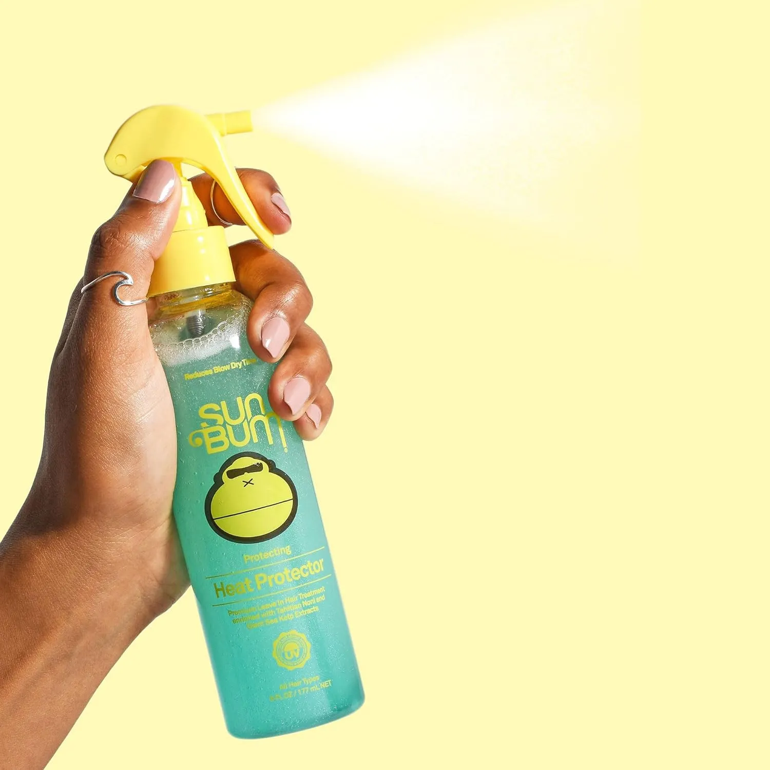 Sun Bum Heat Protector Spray - Leave In Hair Treatment Protects from Heat Styling and Frizz-Causing Humidity - Reduces Blow Dry Time - Vegan and Cruelty Free - UV Protecting - 6 oz