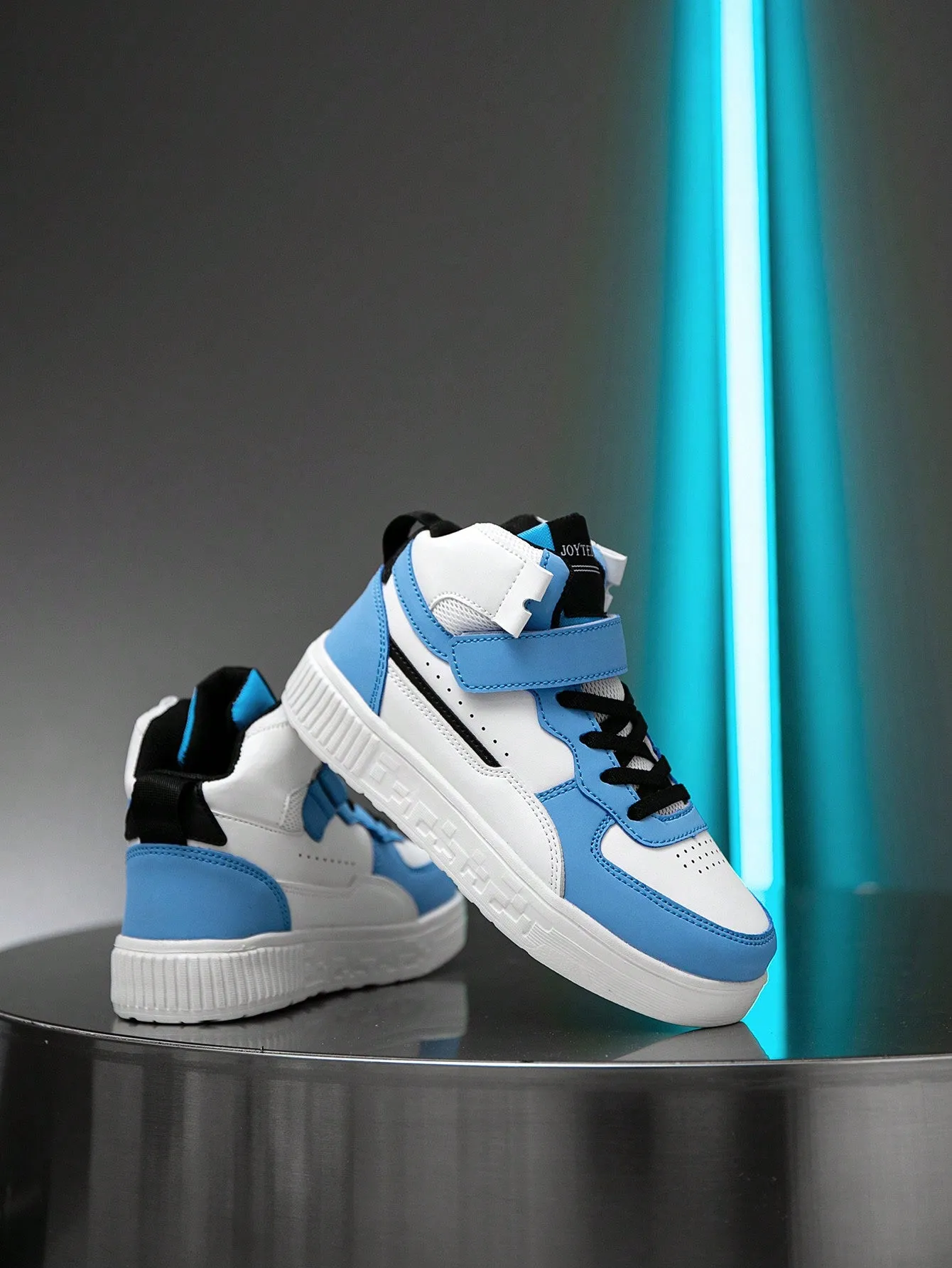 Trendy High-Top Sports Sneakers for Kids - Lightweight, Breathable & Slip-On