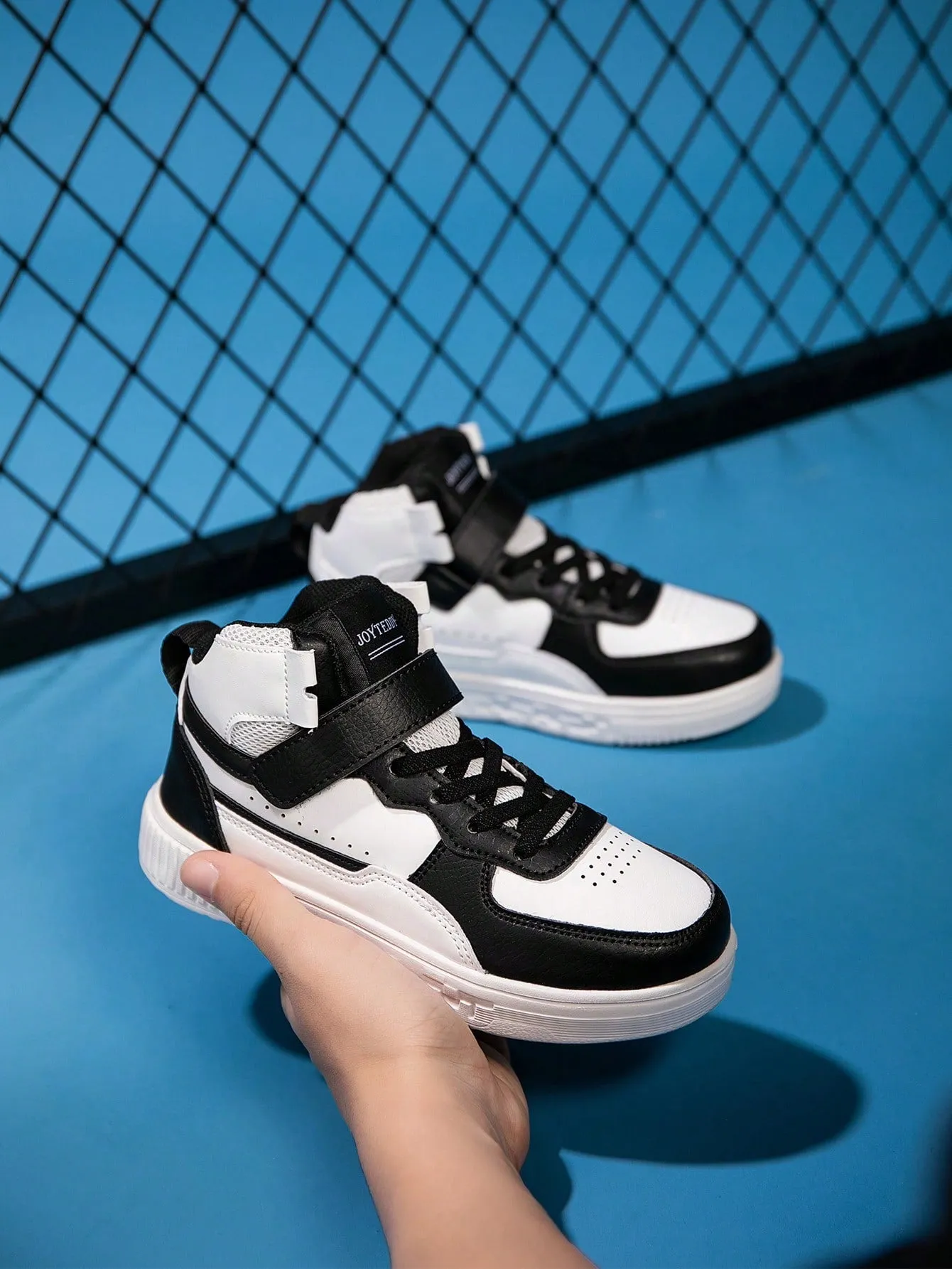 Trendy High-Top Sports Sneakers for Kids - Lightweight, Breathable & Slip-On