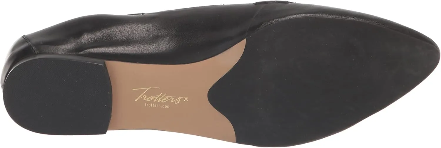 Trotters Women's Emotion Loafer Flat