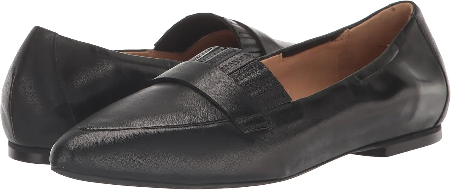 Trotters Women's Emotion Loafer Flat