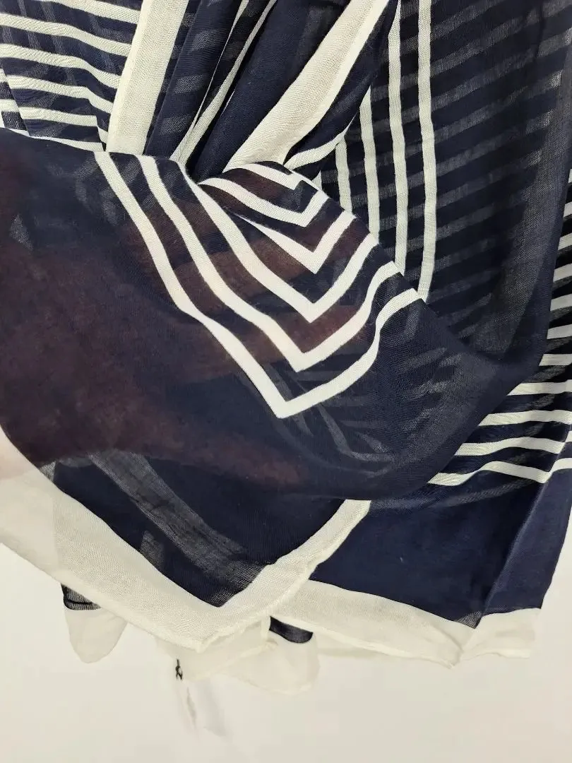 Witchery Soft French Scarf Size