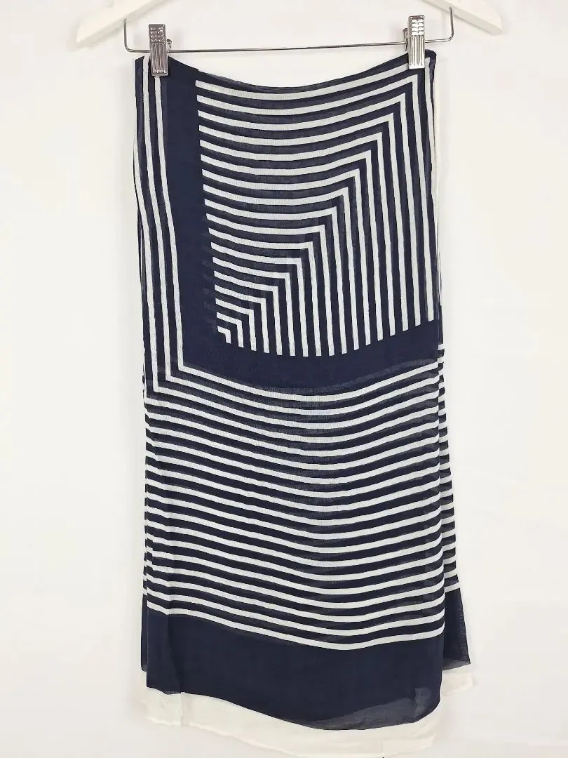Witchery Soft French Scarf Size