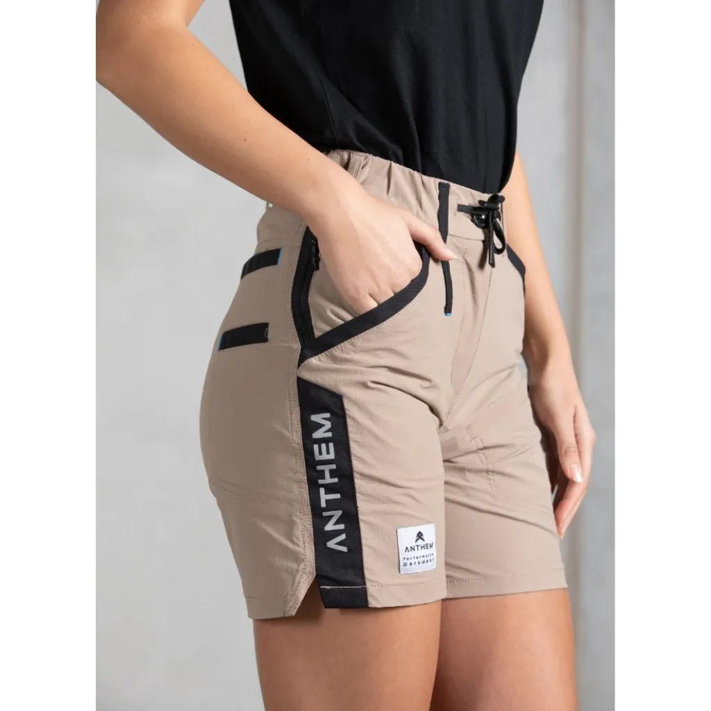 Womens Triumph Short